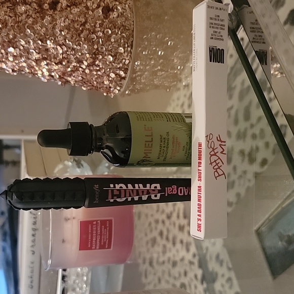 More items added!!! ***Price drop*** Skincare and makeup bundle 💋💅 - Picture 4 of 16